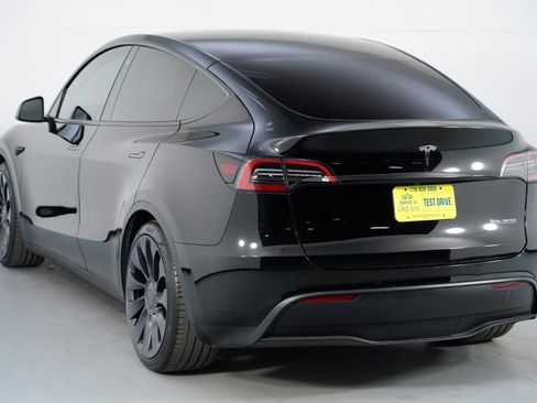 Used 2022 Tesla Model Y Performance image 47