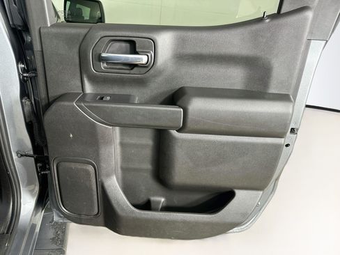 Used 2021 Chevrolet Silverado 1500 Custom AWD/4WD image 29