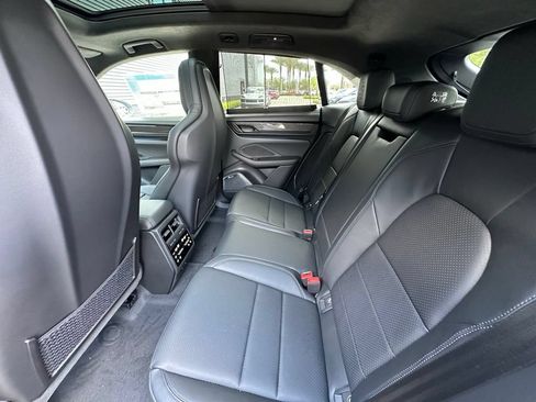 Used 2026 Porsche Macan Turbo Electric AWD/4WD image 39