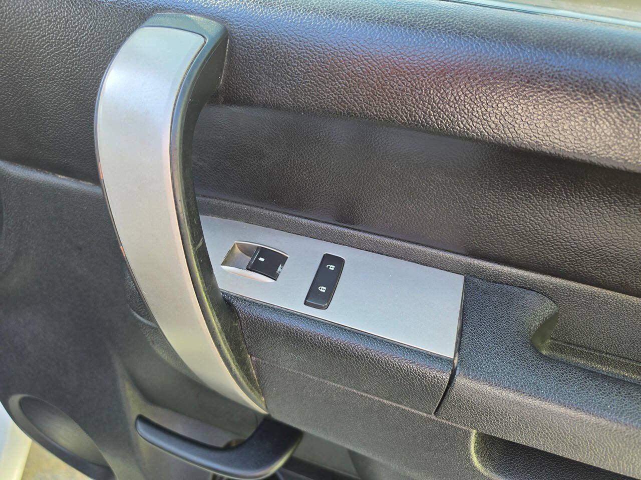 Used 2011 Chevrolet Silverado 1500 LT w/ All-Star Edition RWD image 21