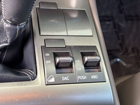 Used 2019 Lexus GX 460 Premium AWD/4WD image 17