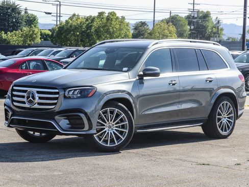 New 2026 Mercedes-Benz GLS 580 4MATIC image 1