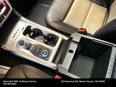 Used 2024 Ford Explorer XLT w/ Equipment Group 202A image 25