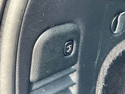 Used 2019 Jeep Grand Cherokee Altitude image 37