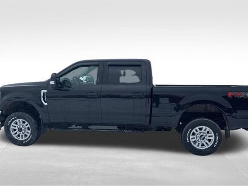 Used 2019 Ford F250 XLT w/ XLT Value Package image 5