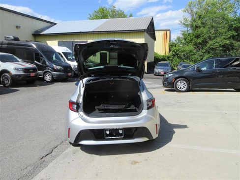 Used 2023 Toyota Corolla SE FWD image 5