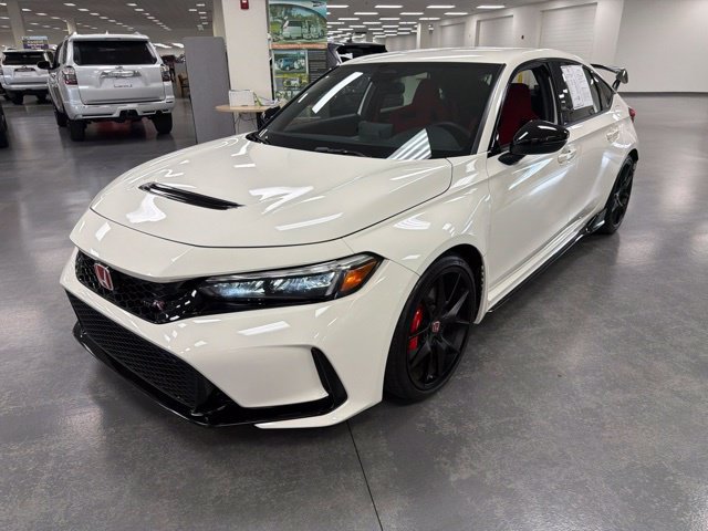 Used 2025 Honda Civic Type R image 3