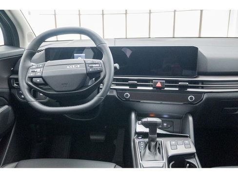 New 2026 Kia Sportage EX image 13