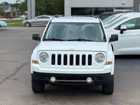 Used 2017 Jeep Patriot High Altitude AWD/4WD image 29