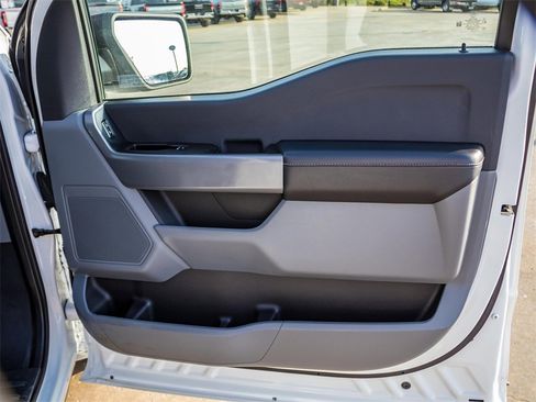 Used 2022 Ford F150 XLT w/ Trailer Tow Package image 14