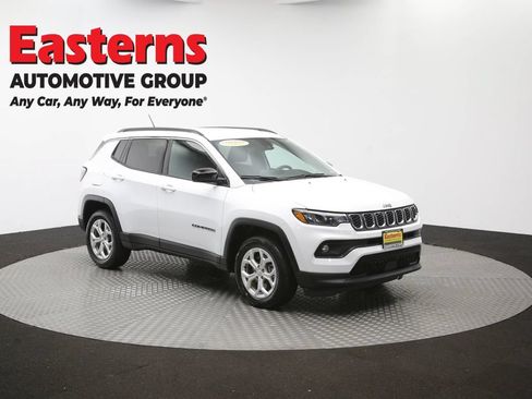 Used 2024 Jeep Compass Latitude AWD/4WD image 48