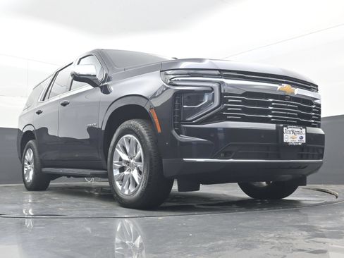 Used 2025 Chevrolet Tahoe Premier AWD/4WD image 21