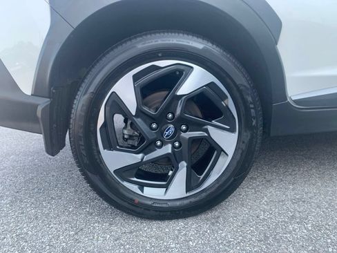 Used 2024 Subaru Crosstrek 2.5i Limited AWD/4WD image 28