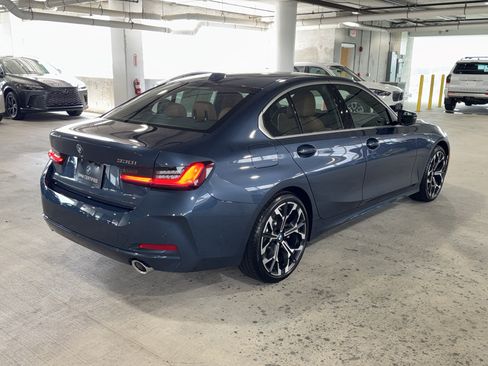 Used 2025 BMW 330i Sedan w/ Convenience Package RWD image 8