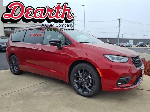 New 2026 Chrysler Pacifica Limited image 1