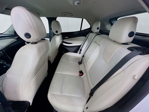 Used 2022 Buick Encore GX Select image 22