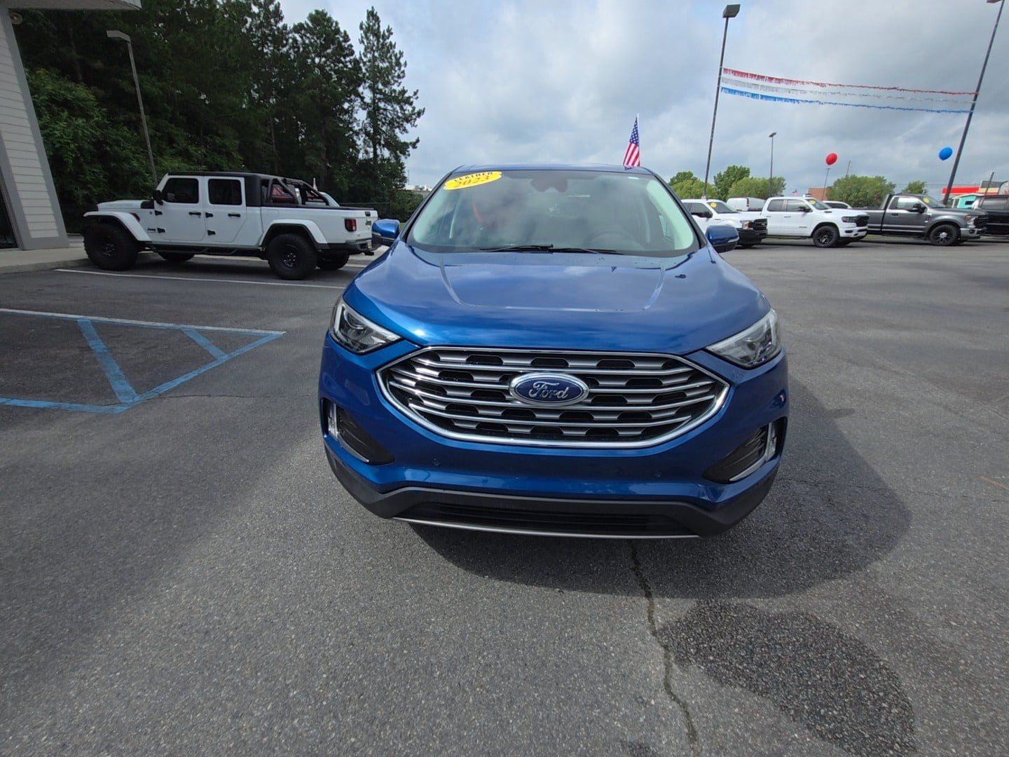 Used 2023 Ford Edge Titanium w/ Cargo Accessory Package AWD/4WD image 3