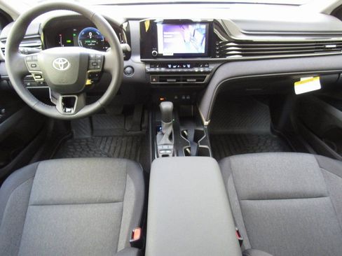 New 2025 Toyota Camry LE w/ Convenience Package AWD/4WD image 30