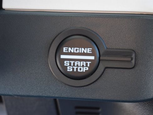 Used 2025 Ford Bronco Heritage Edition image 28