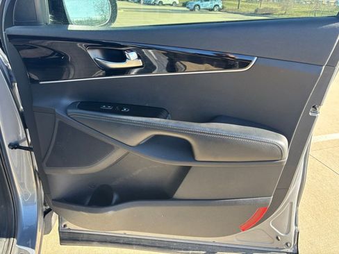 Used 2019 Kia Sorento LX w/ Option Group 020 image 11