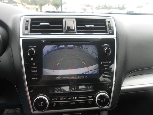 Used 2019 Subaru Legacy 2.5i Premium AWD/4WD image 12