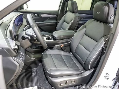 New 2026 Buick Enclave Sport Touring w/ Power Package image 8