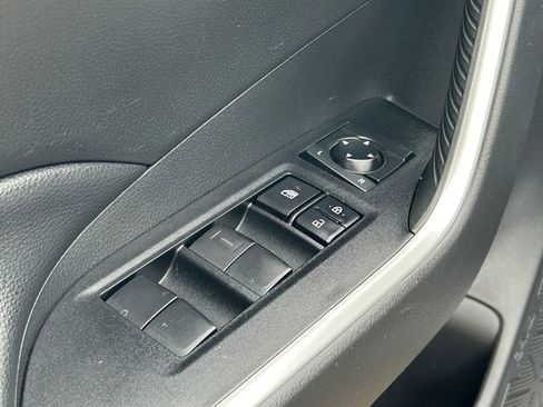 Used 2021 Toyota RAV4 XLE w/ Convenience Package AWD/4WD image 24