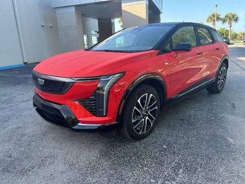 Certified 2025 Cadillac Optiq Sport 1 image 7