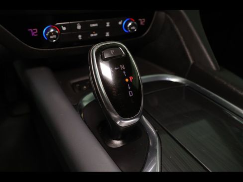 Certified 2019 Buick Enclave Essence FWD image 29