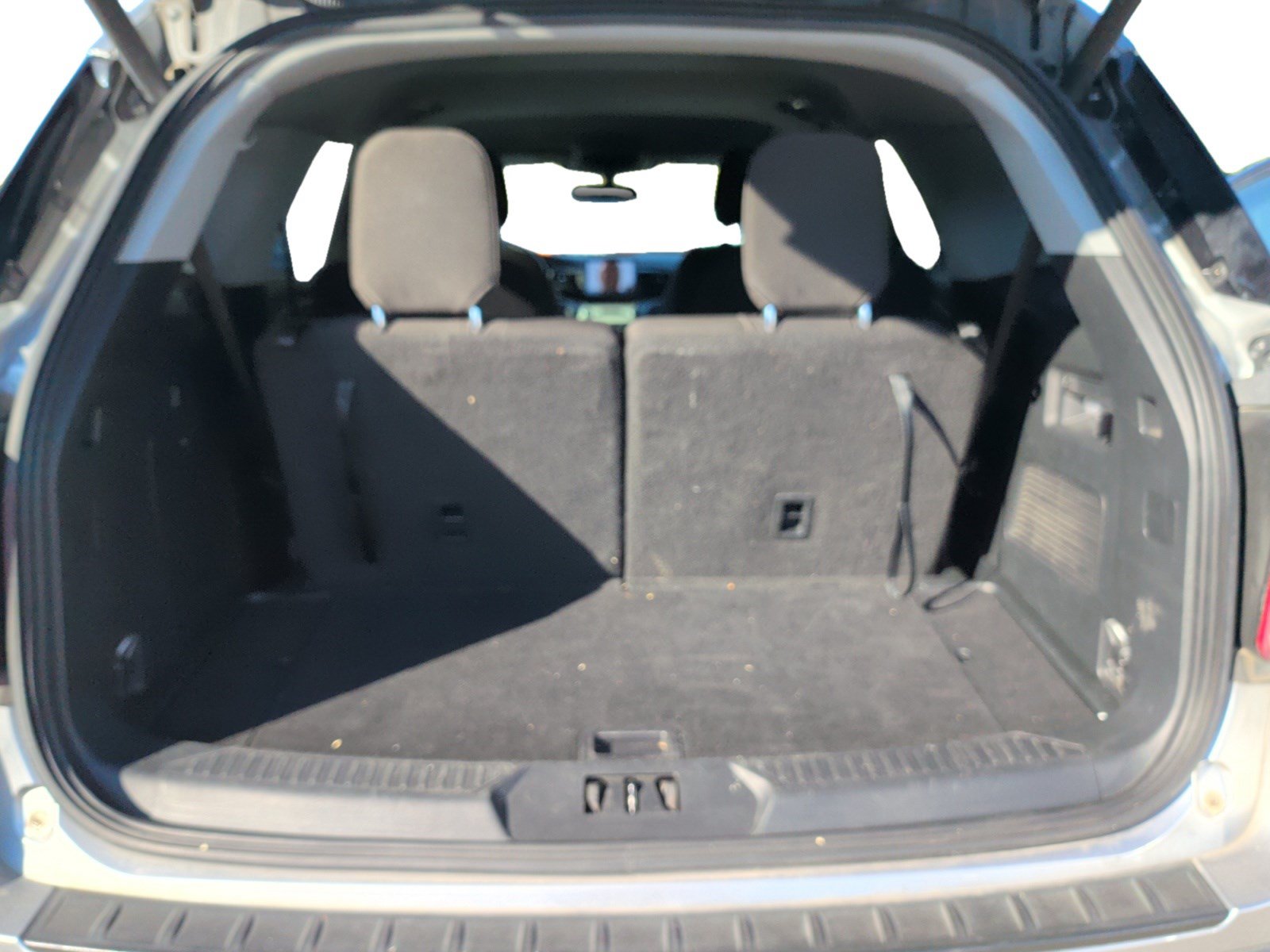 Certified 2024 Ford Explorer XLT RWD image 22