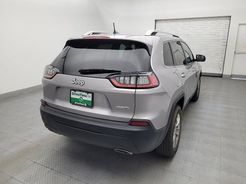 Used 2019 Jeep Cherokee Latitude Plus FWD image 6