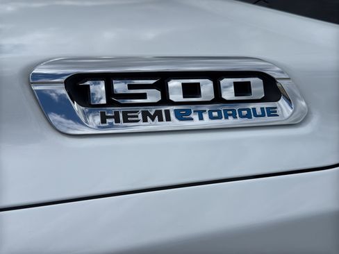 Used 2023 RAM 1500 Big Horn AWD/4WD image 8