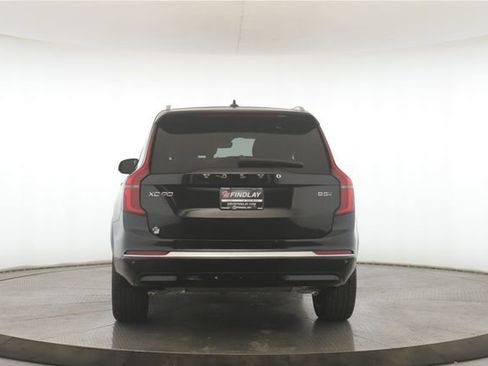 Used 2026 Volvo XC90 B5 Core image 11