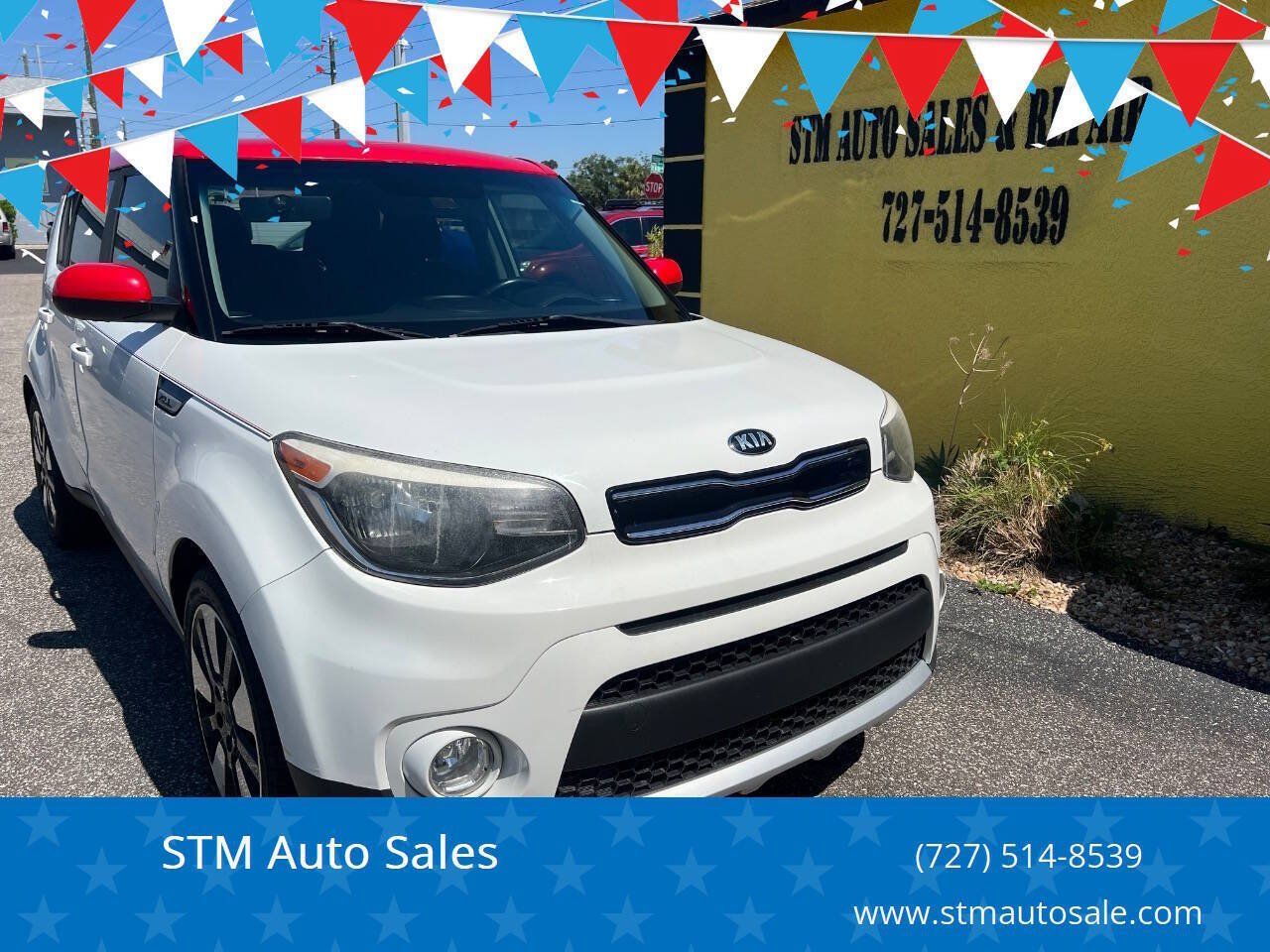 Used 2017 Kia Soul + w/ Designer's Package FWD image 1
