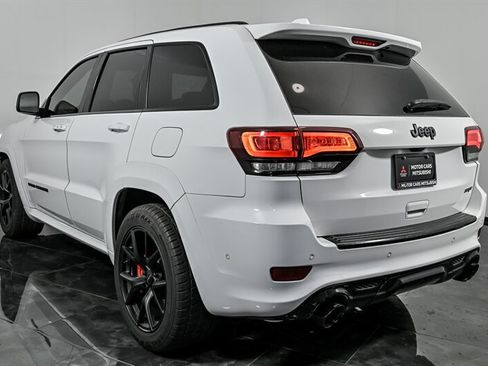Used 2019 Jeep Grand Cherokee SRT AWD/4WD image 7