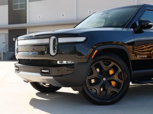 Used 2022 Rivian R1T Launch Edition image 22