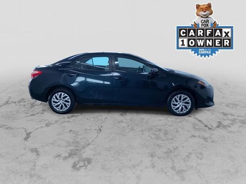 Used 2019 Toyota Corolla LE image 2