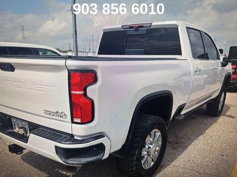 Used 2024 Chevrolet Silverado 2500 High Country w/ Technology Package image 4