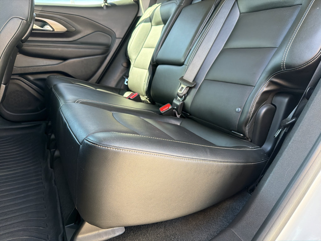Used 2024 GMC Terrain SLT w/ Elevation Edition AWD/4WD image 16