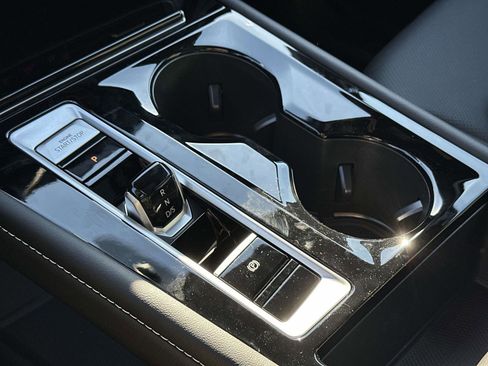 New 2026 Volkswagen Atlas Cross Sport SE image 31