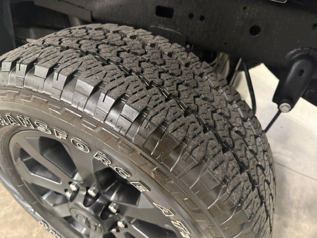 Used 2024 RAM 2500 Big Horn w/ Night Edition AWD/4WD image 30