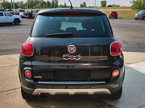Used 2014 FIAT 500L Trekking w/ Popular Equipment Group FWD image 6