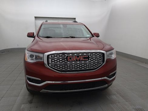 Used 2019 GMC Acadia Denali w/ Technology Package FWD image 14