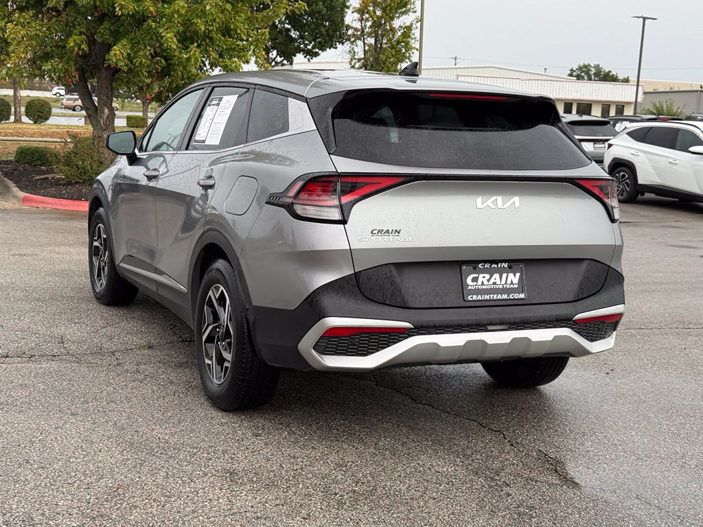 Used 2025 Kia Sportage LX FWD image 5