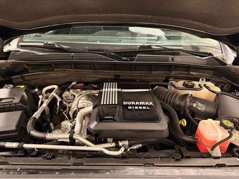 Used 2024 GMC Sierra 1500 AT4X image 11