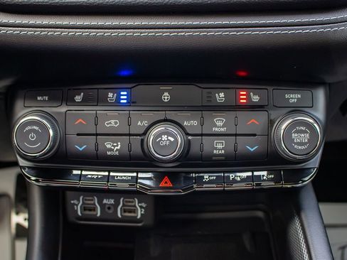 Used 2021 Dodge Durango SRT Hellcat w/ Technology Group image 32