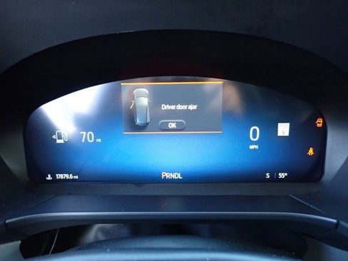 Certified 2025 Ford Escape Platinum w/ Premium Technology Package image 29