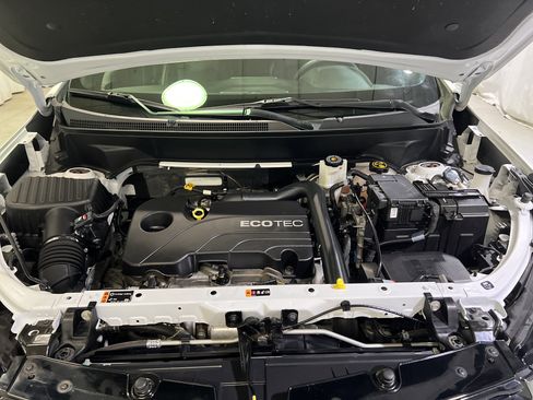 Used 2022 Chevrolet Equinox RS w/ RS Leather Package image 15