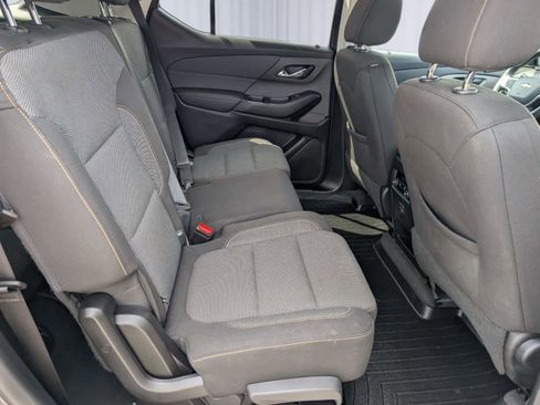 Used 2020 Chevrolet Traverse LS FWD image 9