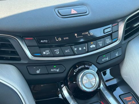 Used 2025 Acura TLX w/ Technology Package image 20